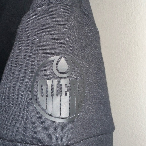 Adidas Size S - Picture 8 of 9